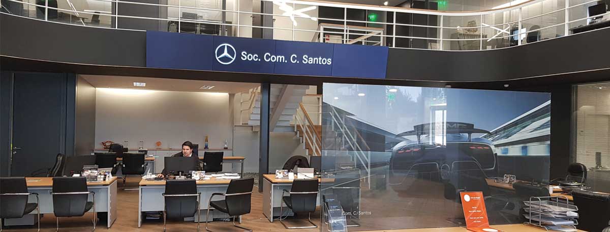 Tecnologia PARTTEAM & OEMKIOSKS para concessionária Soc. Com. C. Santos: Mercedes-Benz e Smart